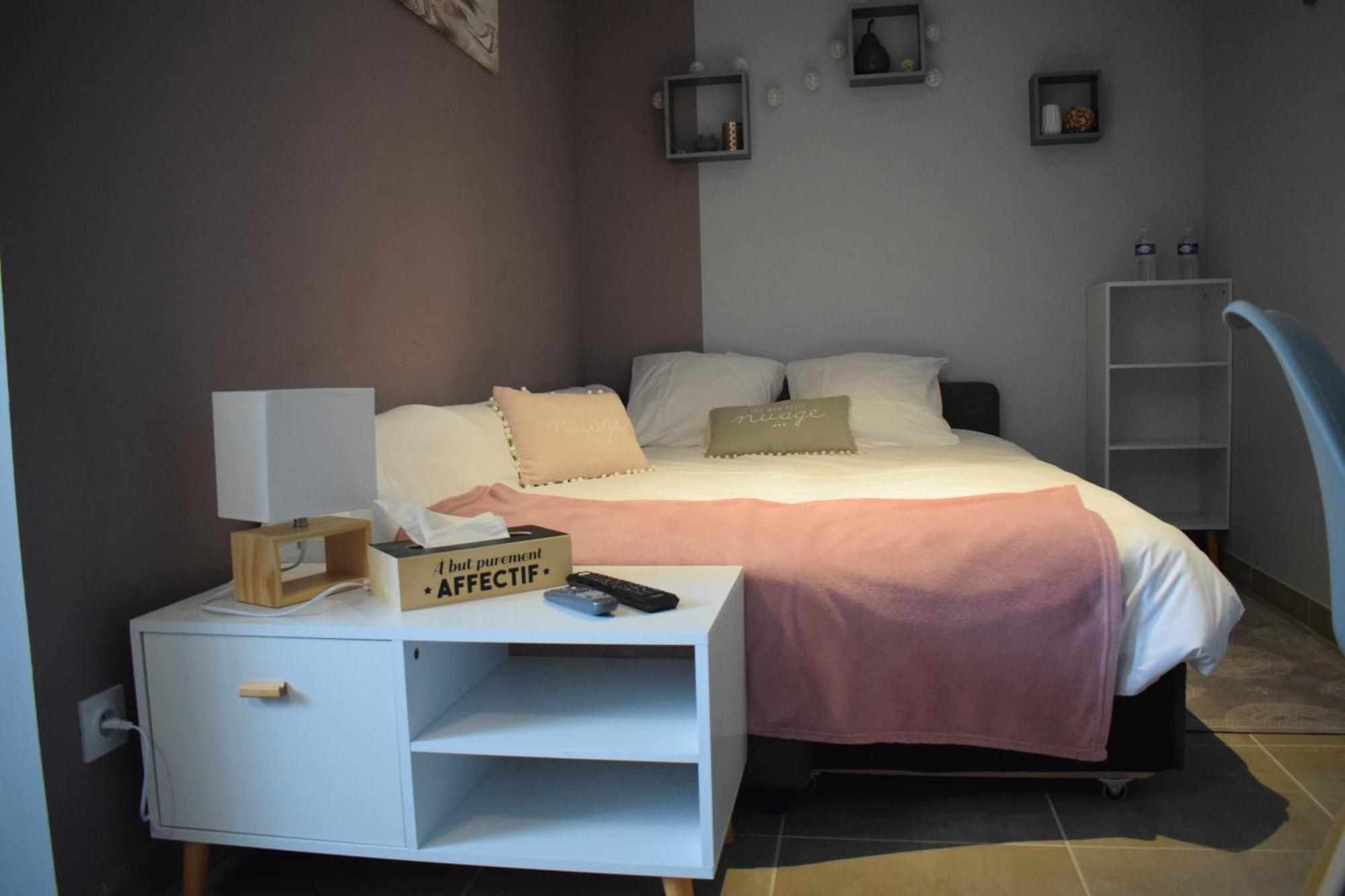 La Sarlamandre, Chambres Et Table D'Hotes Marcillac-Saint-Quentin Exteriör bild