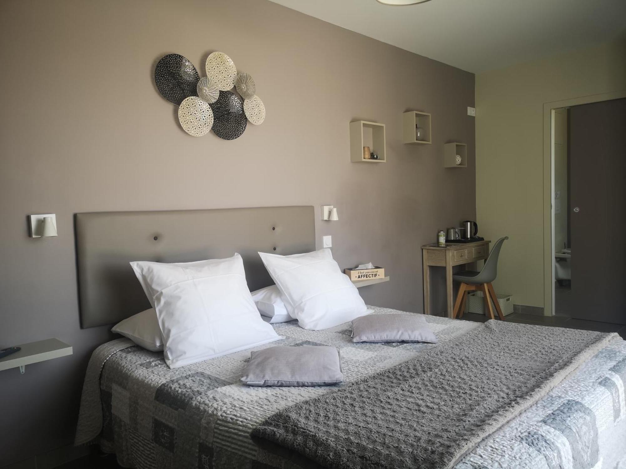 La Sarlamandre, Chambres Et Table D'Hotes Marcillac-Saint-Quentin Exteriör bild