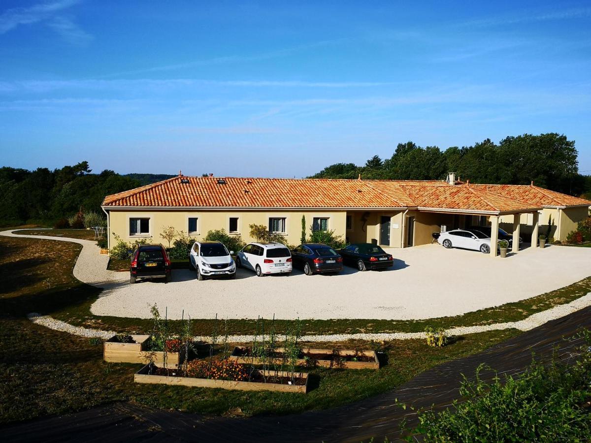 La Sarlamandre, Chambres Et Table D'Hotes Marcillac-Saint-Quentin Exteriör bild